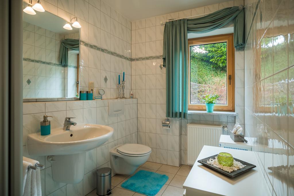 Ferienwohnung Am Edelberg Enkirch Esterno foto
